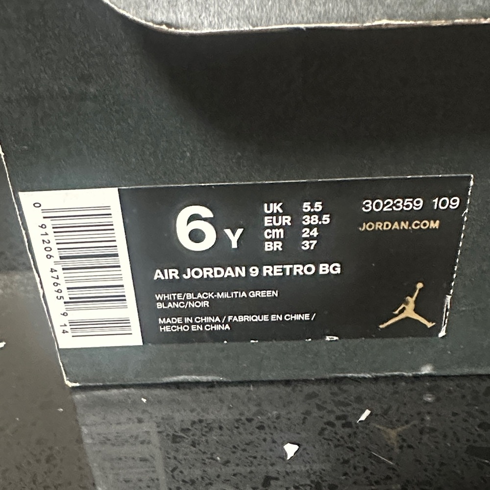 Air Jordan 9 RETRO BG red & black size 6Y or 8W with Box - Picture 2 of 9